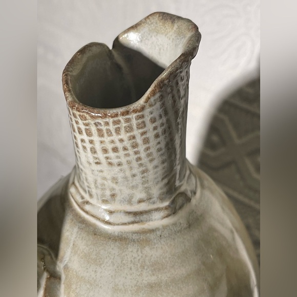 Vintage hand made pottery pitcher - Picture 8 of 16